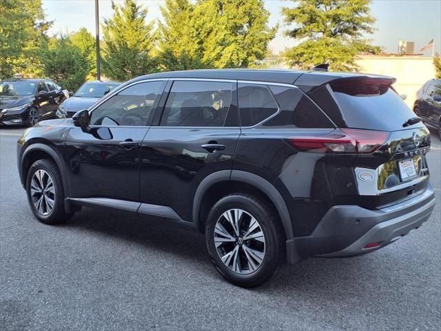 Photo of 2021 Super Black Nissan Rogue
