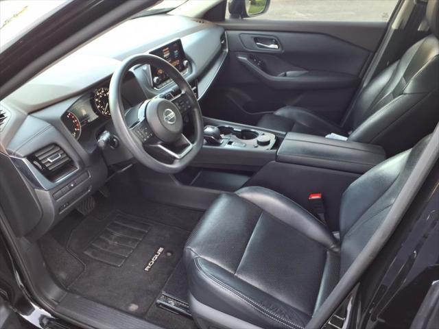 Photo of 2021 Super Black Nissan Rogue