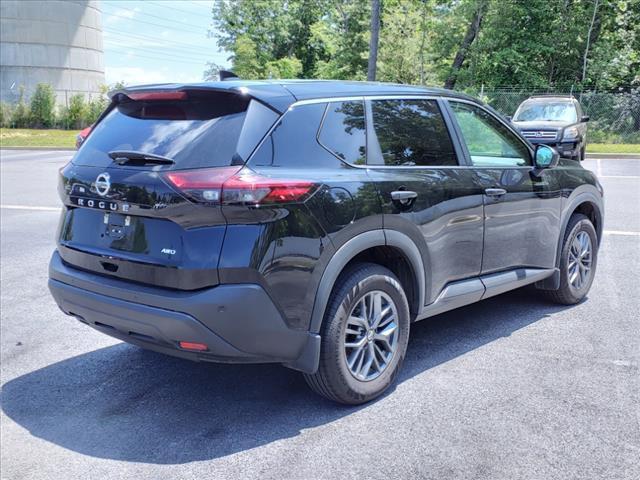 Photo of 2021 Super Black Nissan Rogue