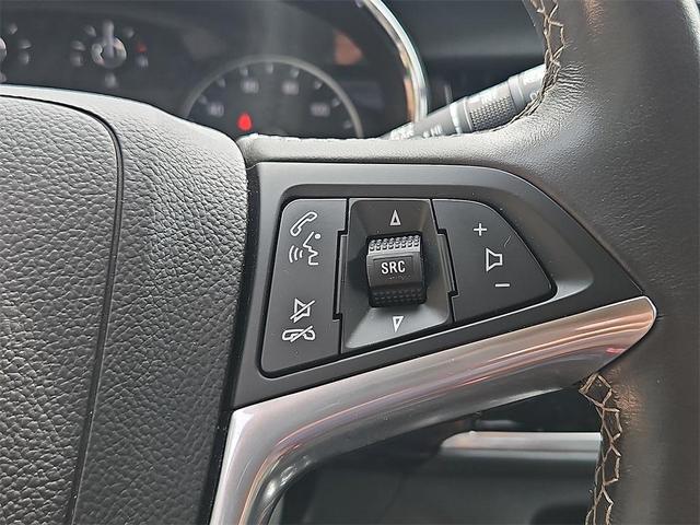 Photo of 2022 Summit White Buick Encore