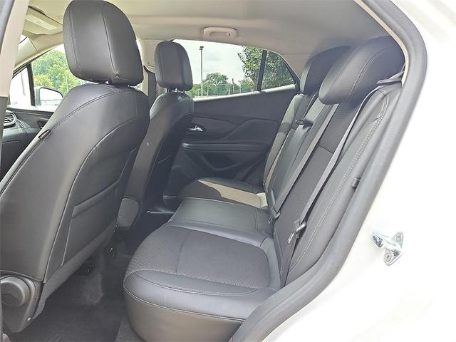 Photo of 2022 Summit White Buick Encore