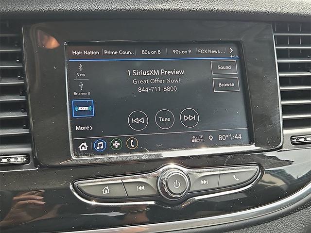 Photo of 2022 Summit White Buick Encore