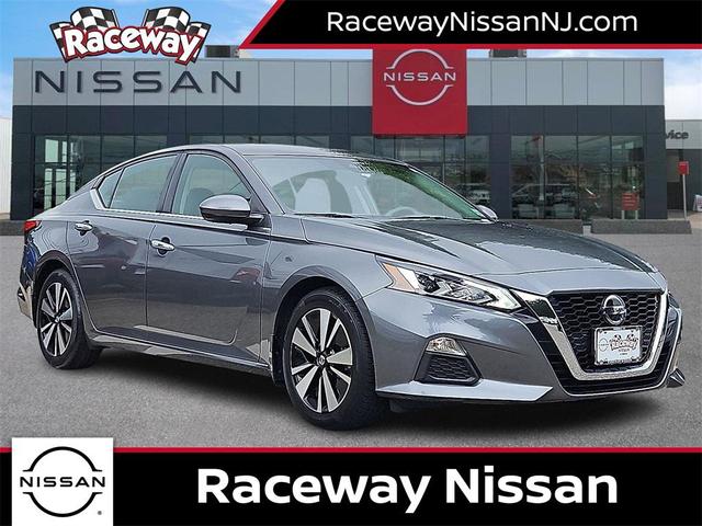Photo of 2022 Gun Metallic Nissan Altima