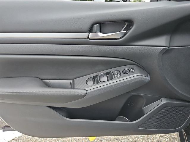 Photo of 2022 Gun Metallic Nissan Altima