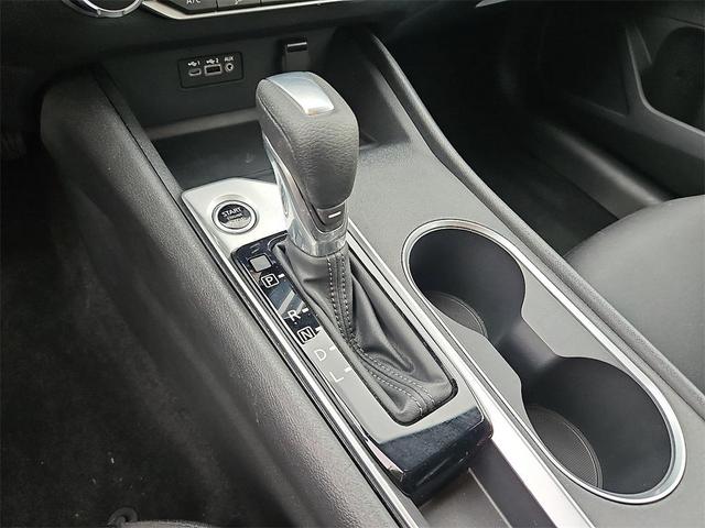 Photo of 2022 Gun Metallic Nissan Altima