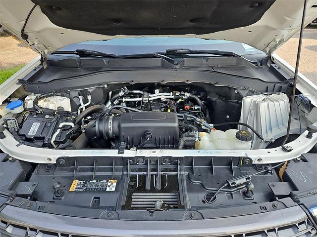 Photo of 2022 Star White Metallic Tri-Coat Ford Explorer