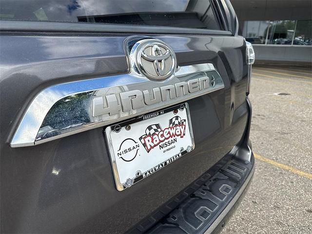 Photo of 2014 Gray Toyota 4Runner