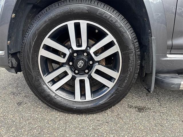 Photo of 2014 Gray Toyota 4Runner