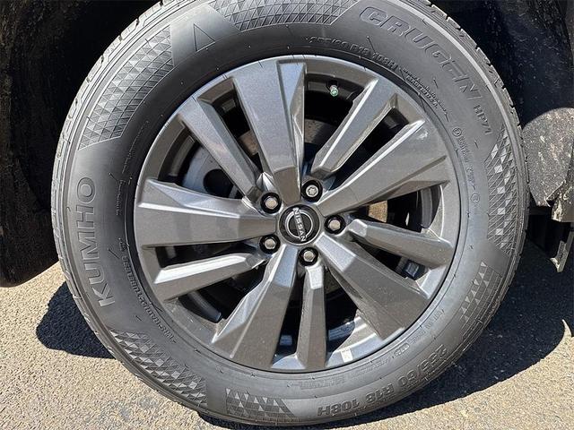Photo of 2025 Gun Metallic Nissan Pathfinder