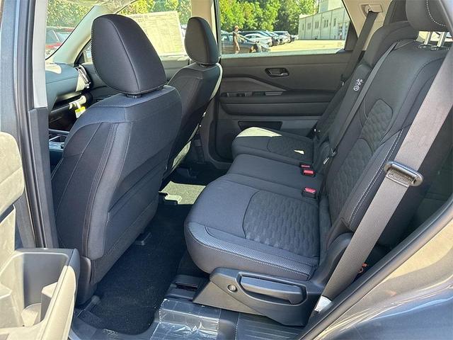 Photo of 2025 Gun Metallic Nissan Pathfinder