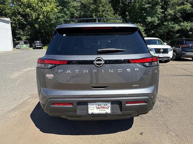 Photo of 2025 Gun Metallic Nissan Pathfinder
