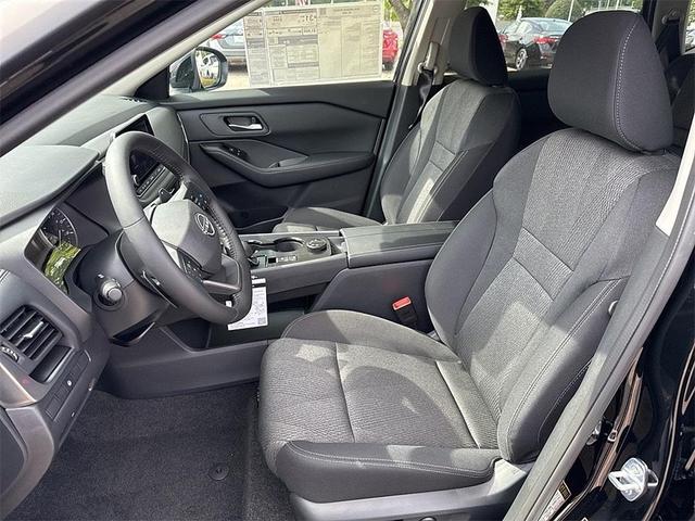 Photo of 2026 Super Black Nissan Rogue