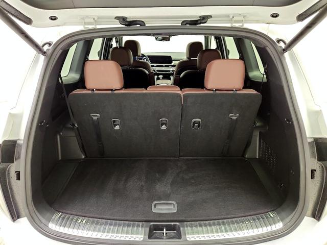Photo of 2023 White Kia Telluride