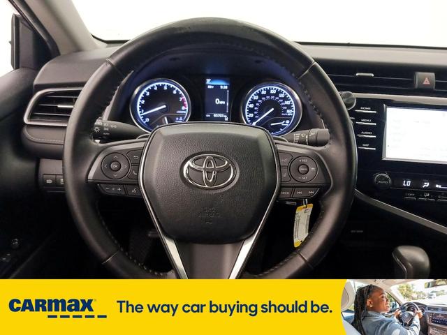Photo of 2019 Gray Toyota Camry
