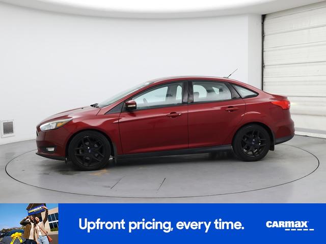 Photo of 2016 Red Ford Focus