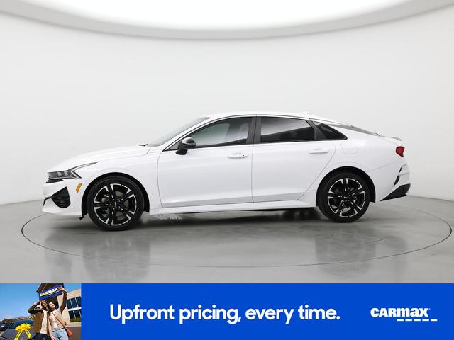 Photo of 2023 White Kia K5