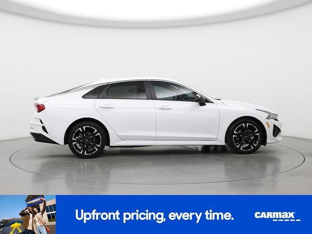 Photo of 2023 White Kia K5