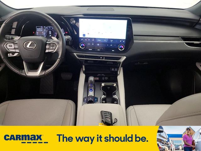 Photo of 2024 Black Lexus RX 350