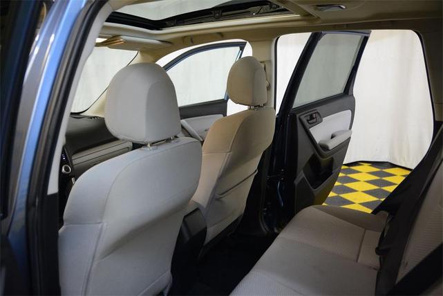 Photo of 2016 Quartz Blue Pearl Subaru Forester