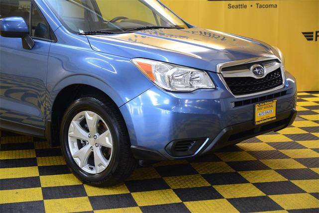 Photo of 2016 Quartz Blue Pearl Subaru Forester