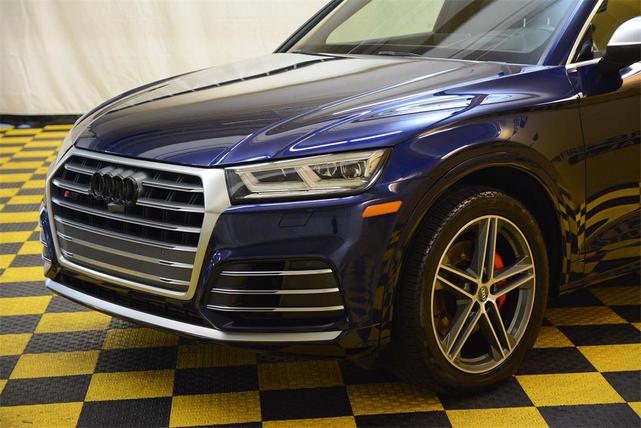 Photo of 2018 Blue Metallic Audi SQ5