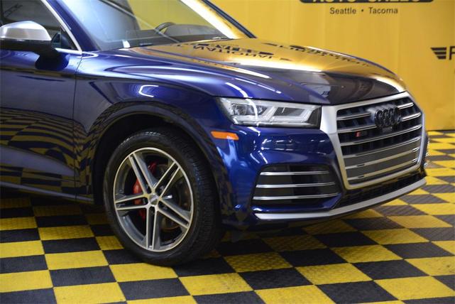 Photo of 2018 Blue Metallic Audi SQ5