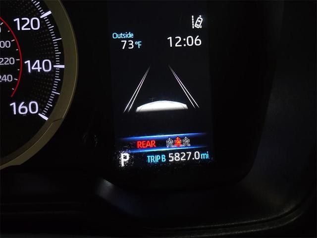 Photo of 2022 Silver Toyota Corolla