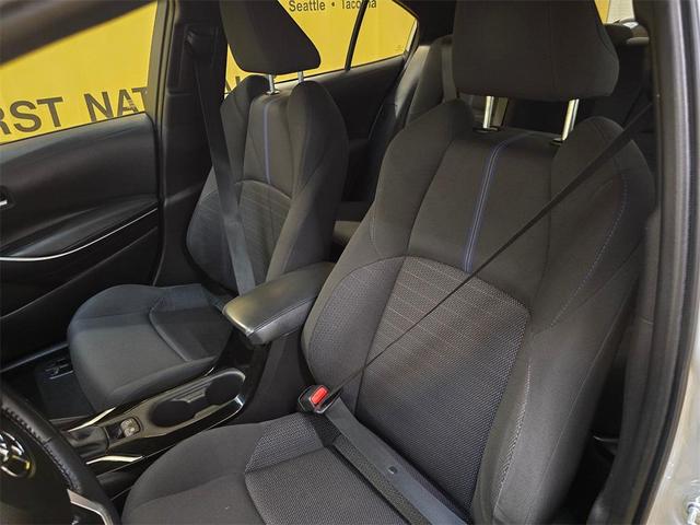 Photo of 2022 Silver Toyota Corolla