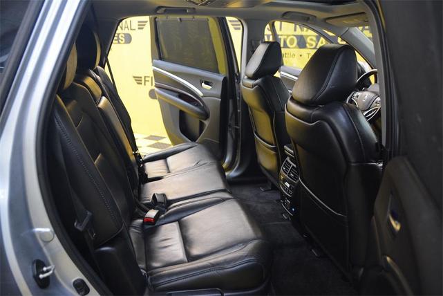 Photo of 2016 Graphite Luster Metallic Acura MDX