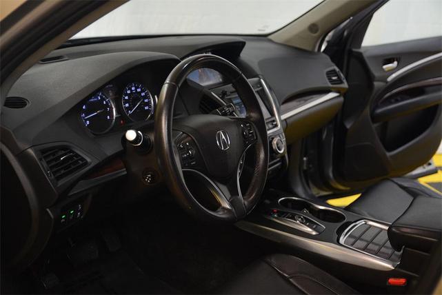 Photo of 2016 Graphite Luster Metallic Acura MDX