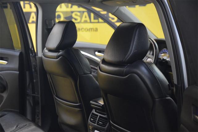 Photo of 2016 Graphite Luster Metallic Acura MDX