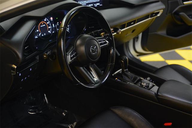 Photo of 2023 Snowflake White Pearl Mica Mazda Mazda3
