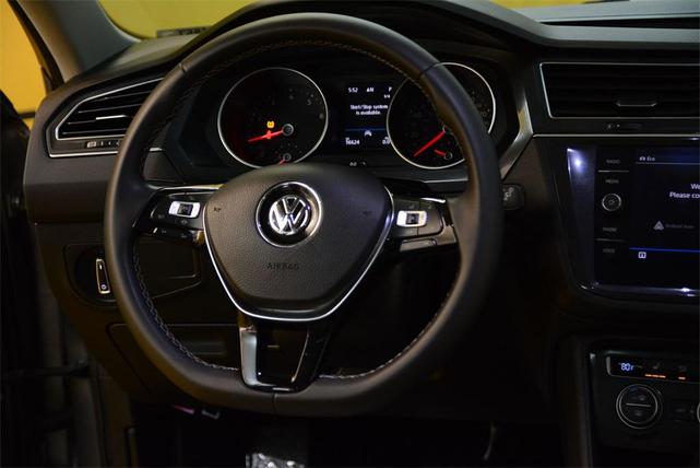 Photo of 2021 Silver Metallic Volkswagen Tiguan