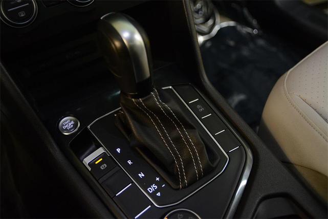Photo of 2021 Silver Metallic Volkswagen Tiguan