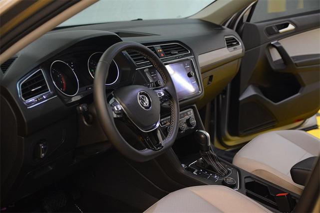 Photo of 2021 Silver Metallic Volkswagen Tiguan
