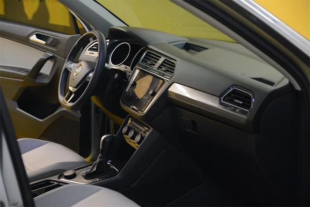 Photo of 2021 Silver Metallic Volkswagen Tiguan