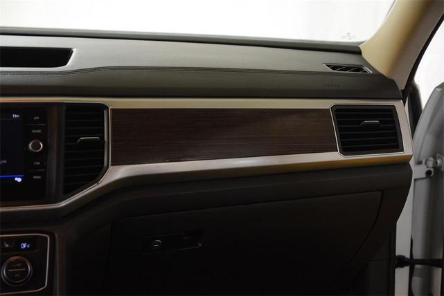 Photo of 2019 Pure White Volkswagen Atlas