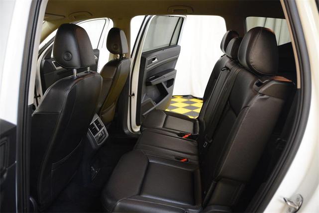 Photo of 2019 Pure White Volkswagen Atlas
