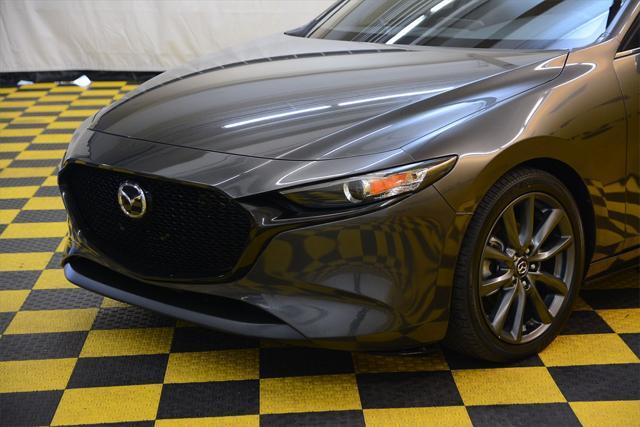 Photo of 2019 Machine Gray Metallic Mazda Mazda3