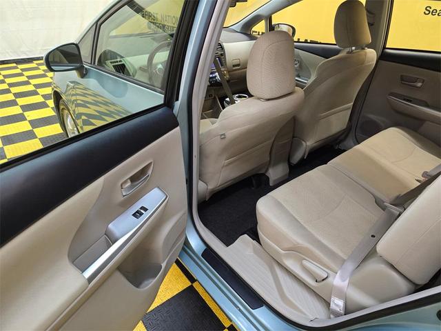 Photo of 2014 Sea Glass Pearl Toyota Prius v