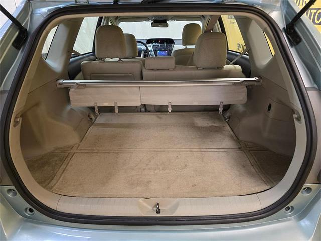 Photo of 2014 Sea Glass Pearl Toyota Prius v