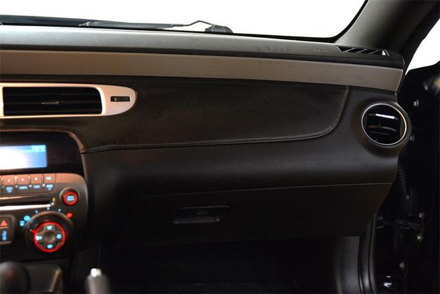 Photo of 2014 Black Chevrolet Camaro