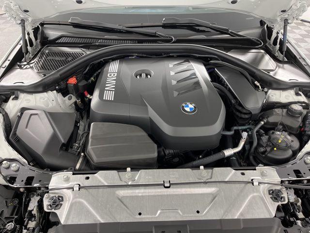 Photo of 2025 Alpine White BMW 330