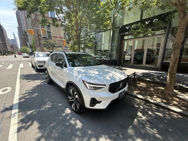 2023 Volvo XC40
