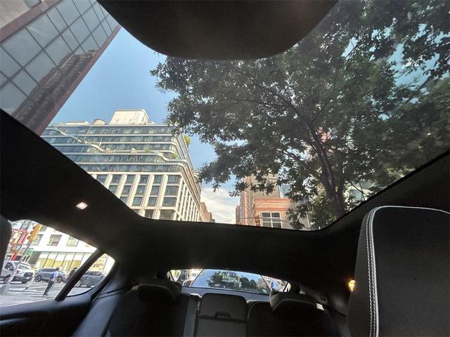 Photo of 2024 Sage Green Metallic Volvo C40 Recharge Pure Electric