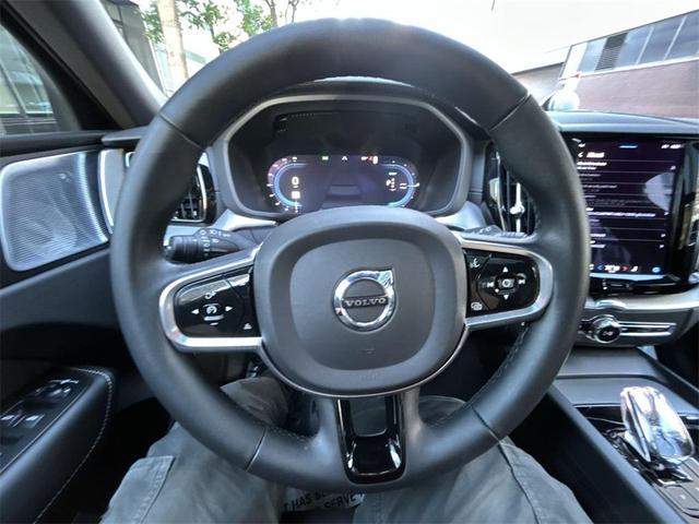 Photo of 2023 Crystal White Metallic Volvo XC60 Recharge Plug-In Hybrid