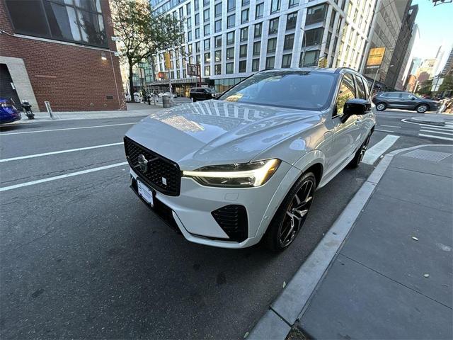 Photo of 2023 Crystal White Metallic Volvo XC60 Recharge Plug-In Hybrid