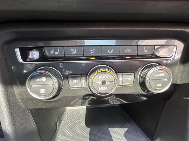 Photo of 2018 Cardinal Red Metallic Volkswagen Tiguan