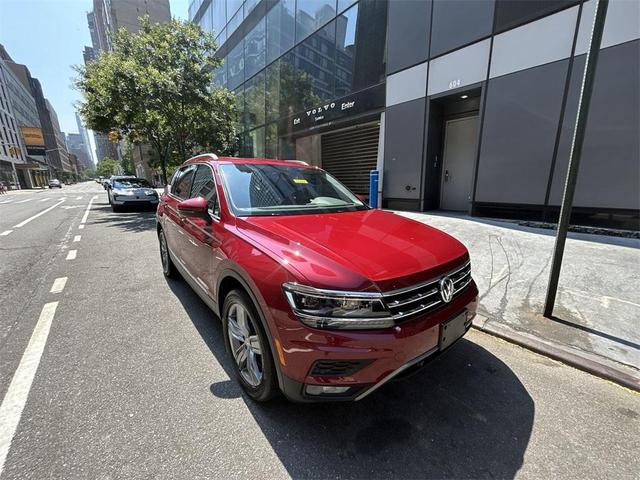 Photo of 2018 Cardinal Red Metallic Volkswagen Tiguan