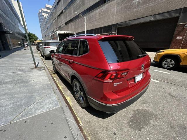 Photo of 2018 Cardinal Red Metallic Volkswagen Tiguan